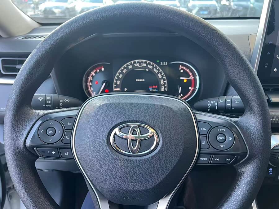 Toyota RAV4 2021 صورة سيارة #15