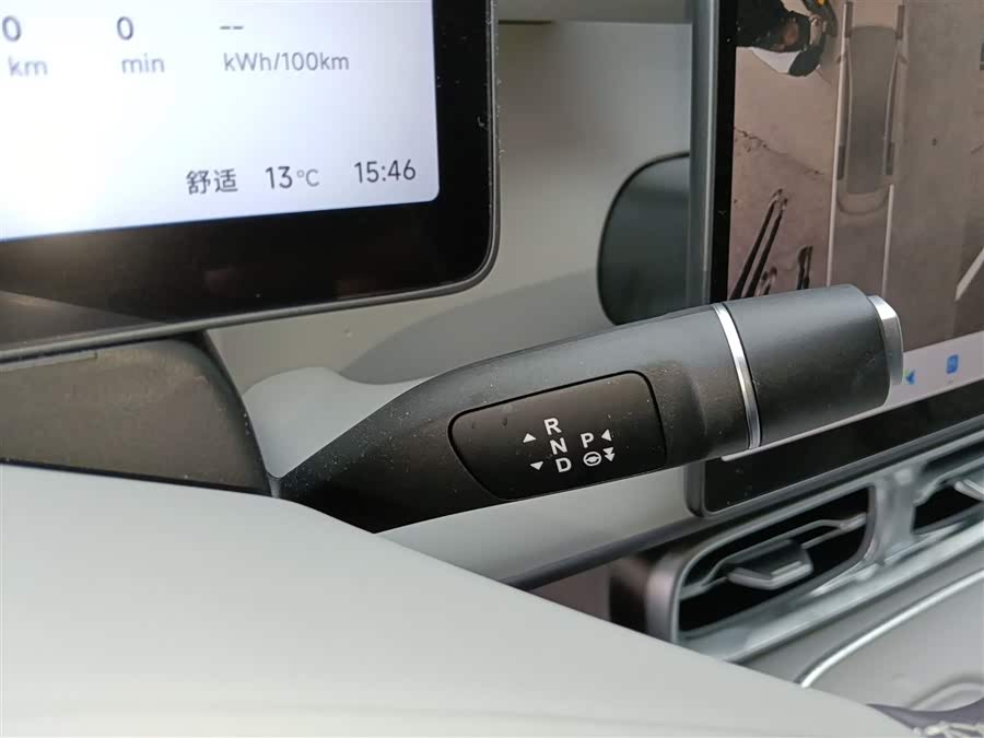 零跑汽车 零跑B01 2025 汽车图片 #15