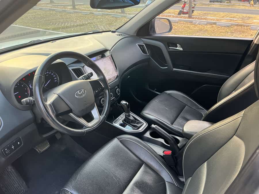 Hyundai ix25 2015 car image #15