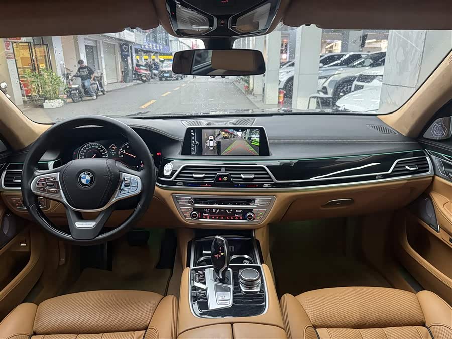 BMW 7 Series 2017 car image #15