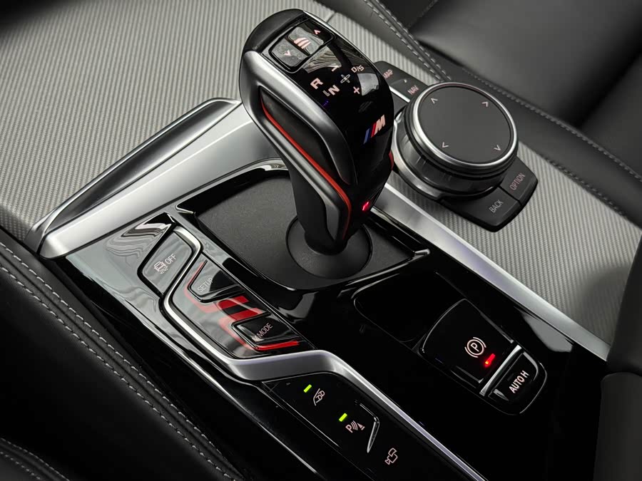 BMW M5 2023 car image #15