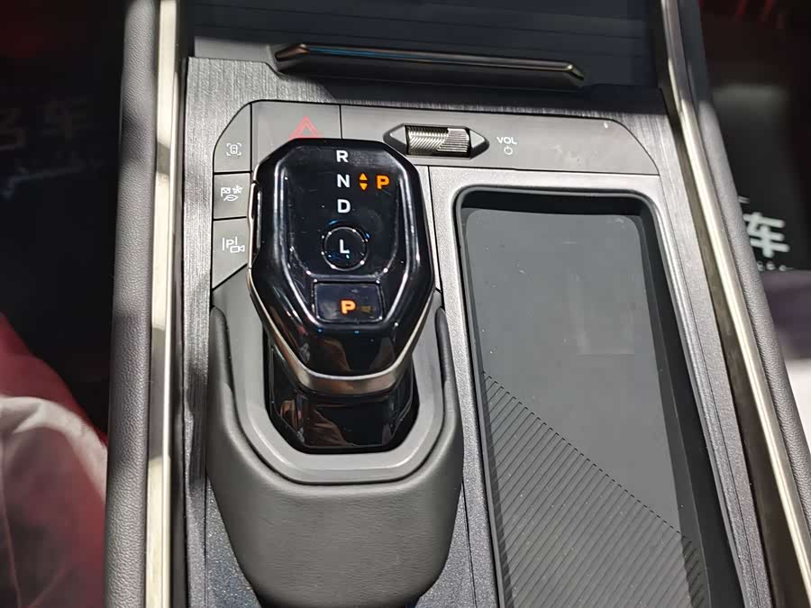 Ford Edge 2023 car image #15