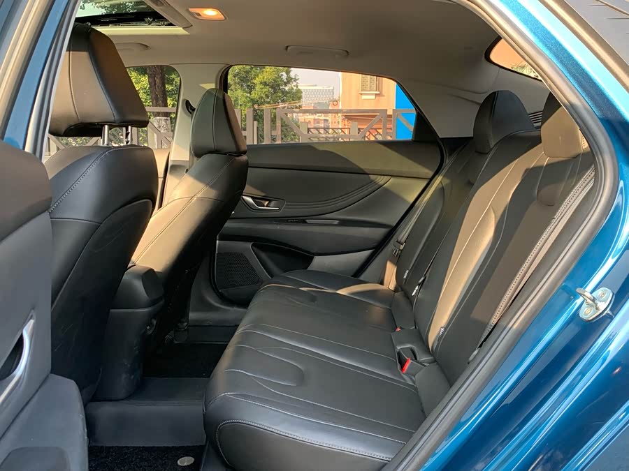 Hyundai Elantra 2020 immagine di auto #15