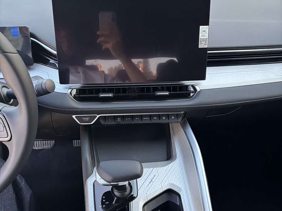 GEELY Preface 2025 #15 GEELY Preface 2025 car image #15