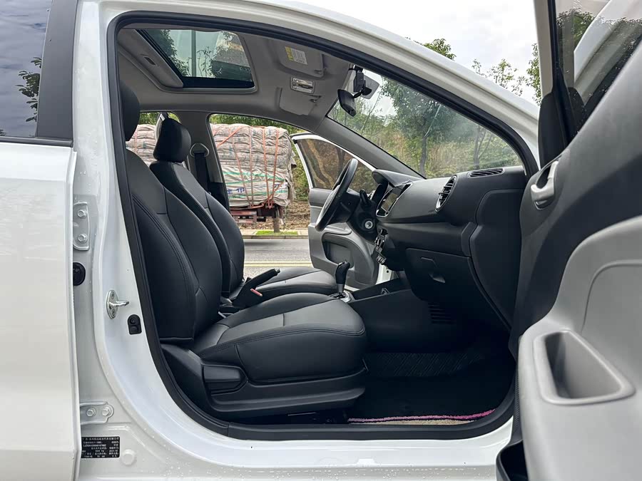 Kia Pegas 2021 image de voiture #15