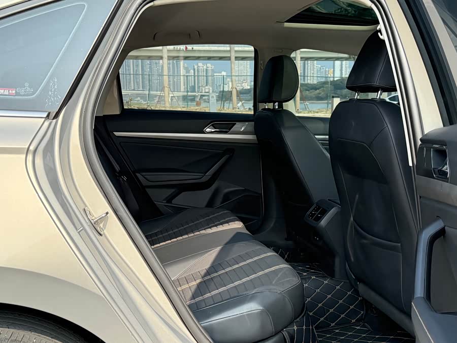 Volkswagen Lavida 2020 car image #15