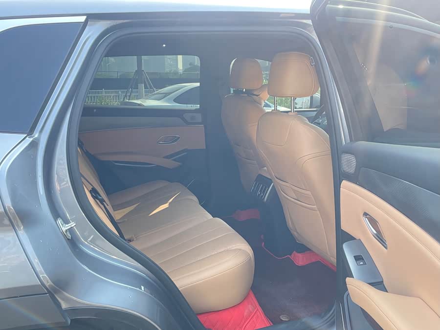BYD SongL DM-i 2024 car image #15