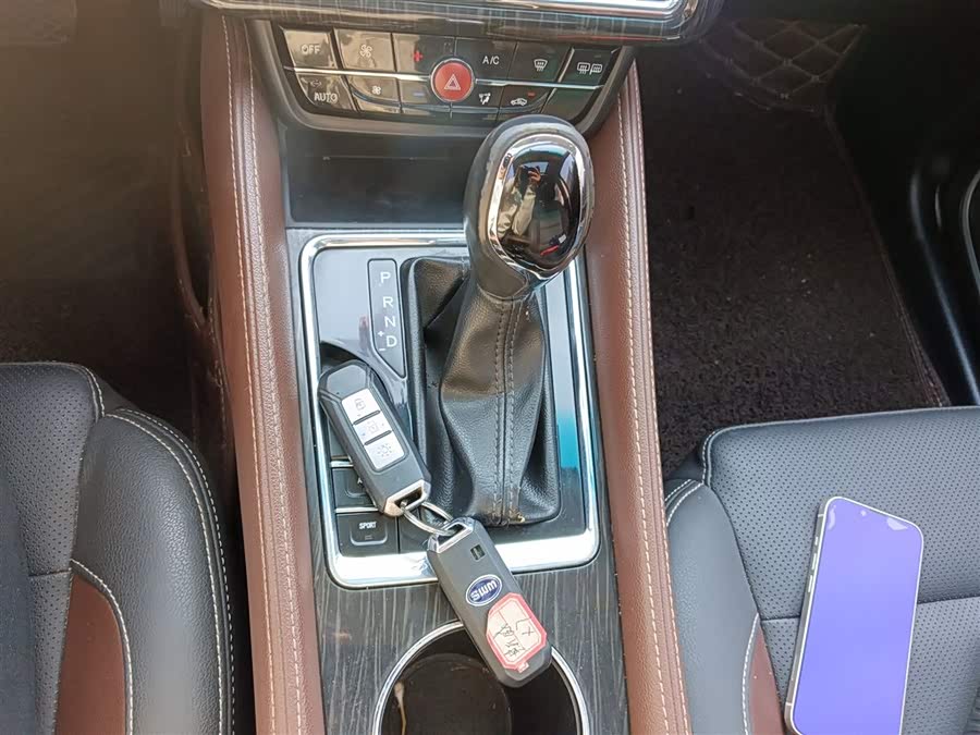 SWM X7 2017 #15 SWM X7 2017 car image #15