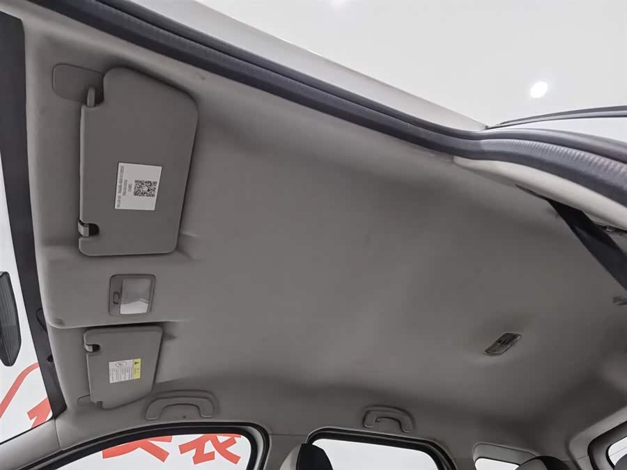 Forthing JOYEAR X3 2016 изображение автомобиля #15