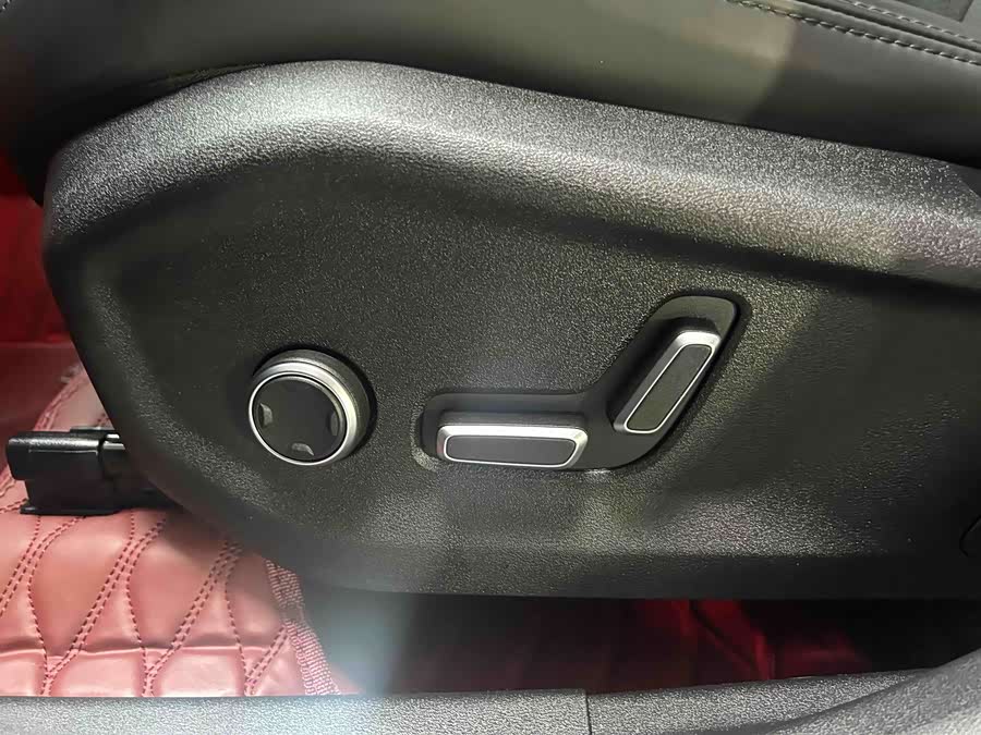 GEELY Monjaro 2024 car image #15