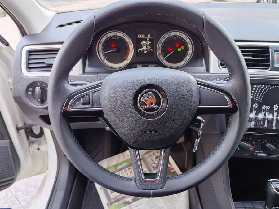 Skoda Rapid 2018 #15 Skoda Rapid 2018 car image #15