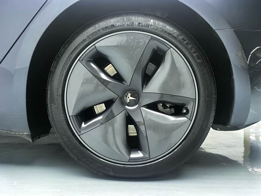 Tesla Model Y 2022 #15 Tesla Model Y 2022 car image #15