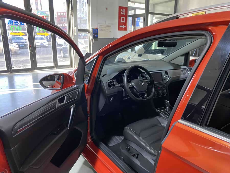 大众 高尔夫·嘉旅 2017 汽车图片 #15