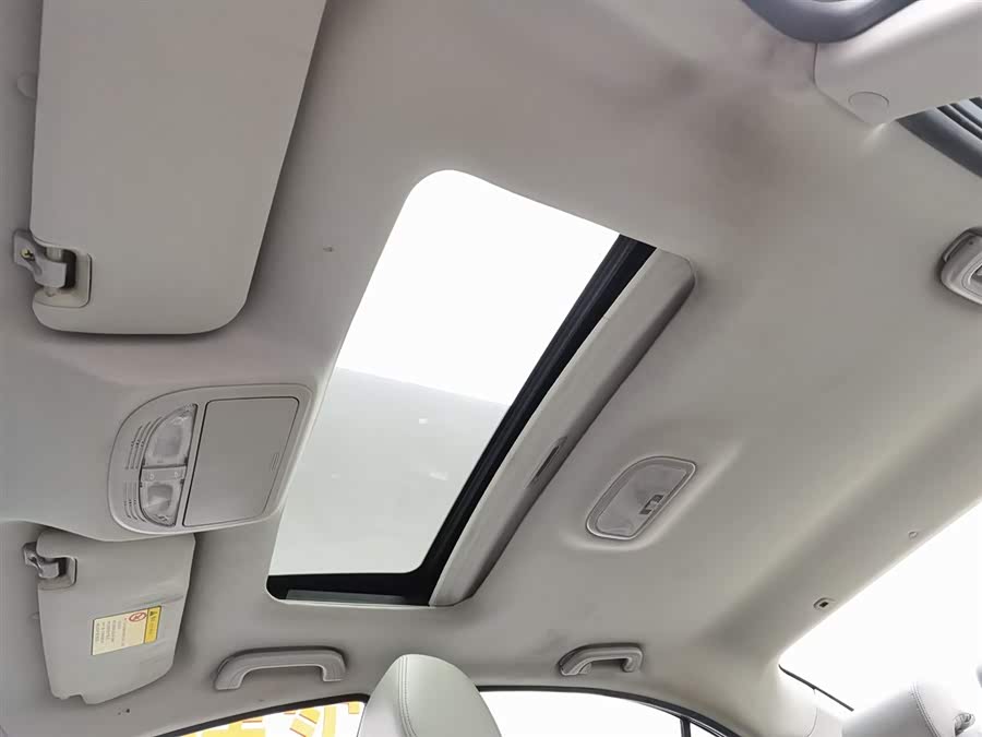 GEELY Emgrand 2015 immagine di auto #15