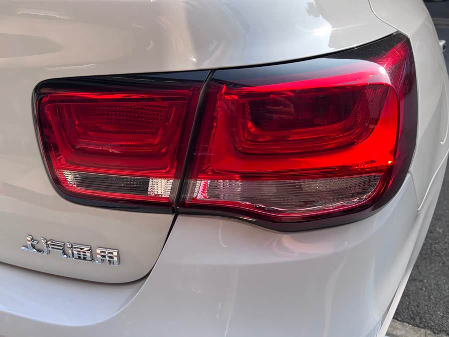 Chevrolet Malibu 2018 car image #15