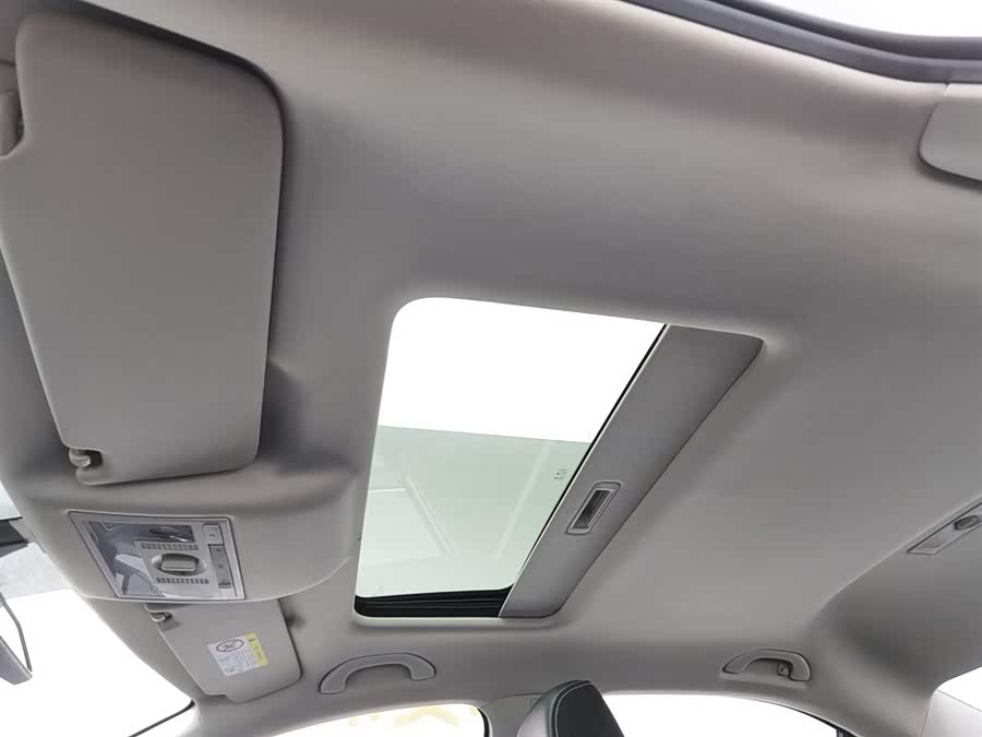 Skoda Rapid 2021 car image #15
