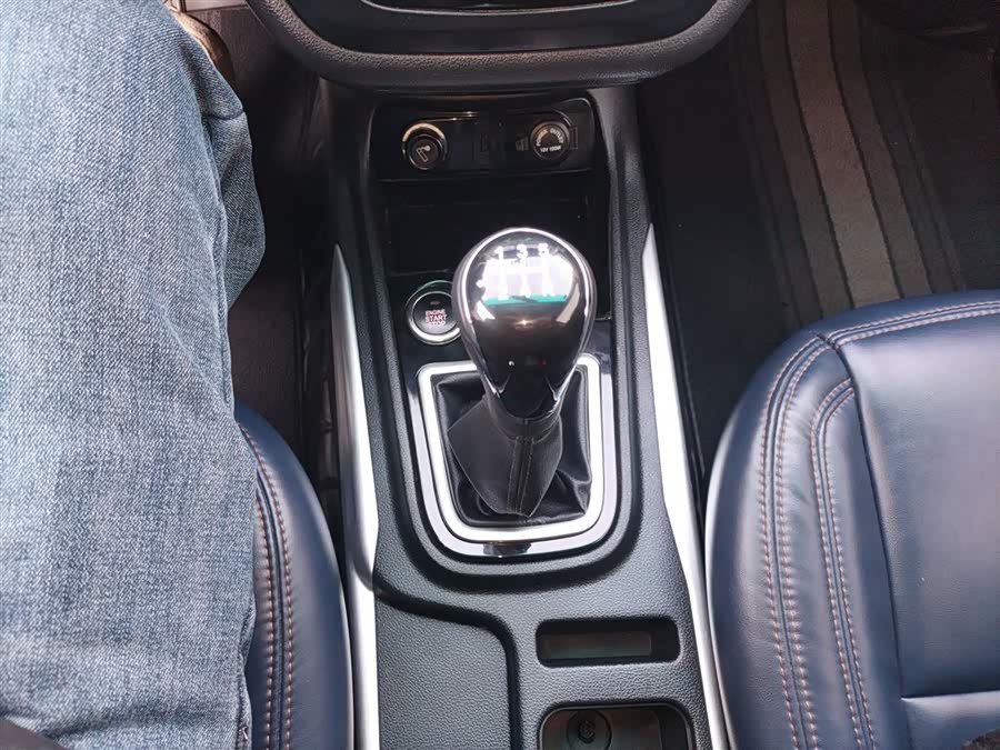 SWM斯威汽车 SWM斯威X3 2021 #15 SWM斯威汽车 SWM斯威X3 2021 汽车图片 #15