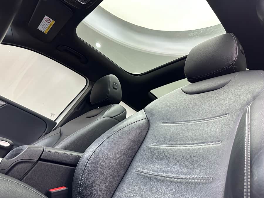 Mercedes-Benz EQB Class 2021 car image #15