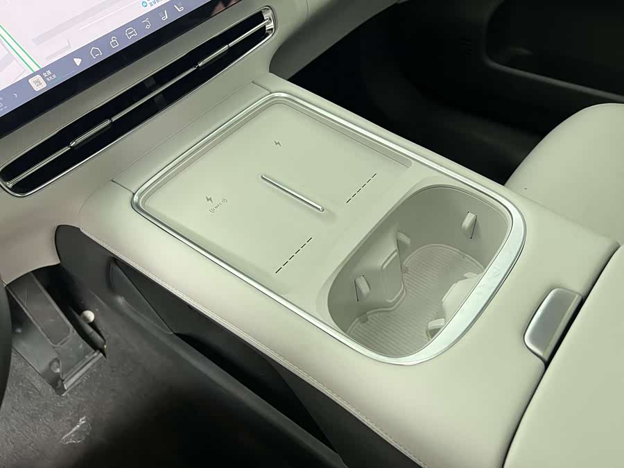 Xpeng G6 2025 #15 Xpeng G6 2025 car image #15