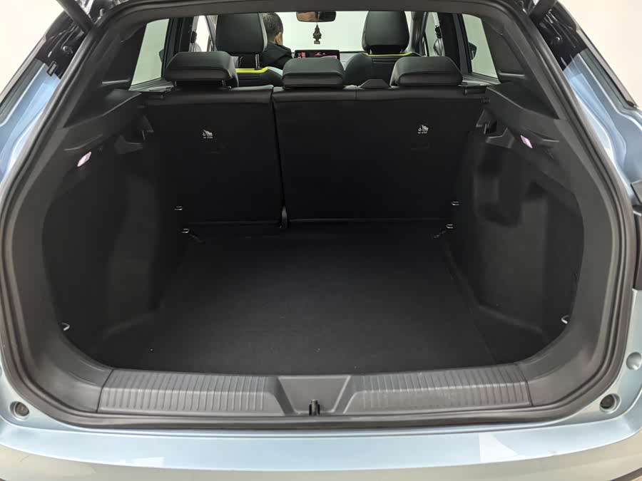 Volkswagen ID.4 X 2021 immagine di auto #15