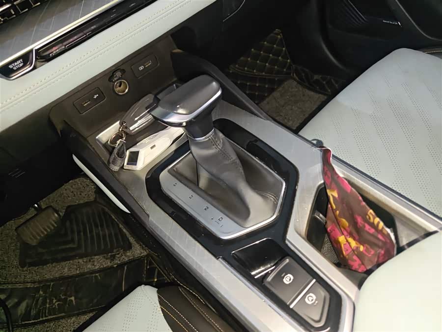 GEELY Emgrand L 2022 car image #15