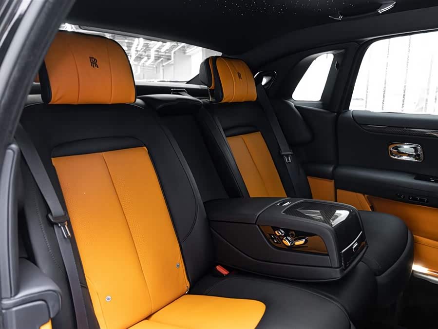 劳斯莱斯 古思特 2021 汽车图片 #15