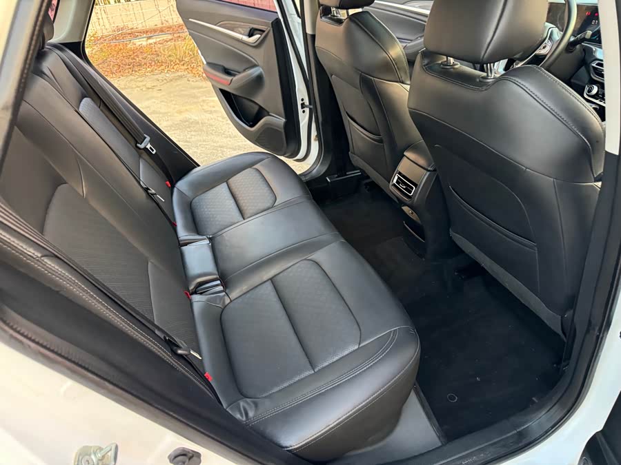 Changan Eado 2020 car image #15