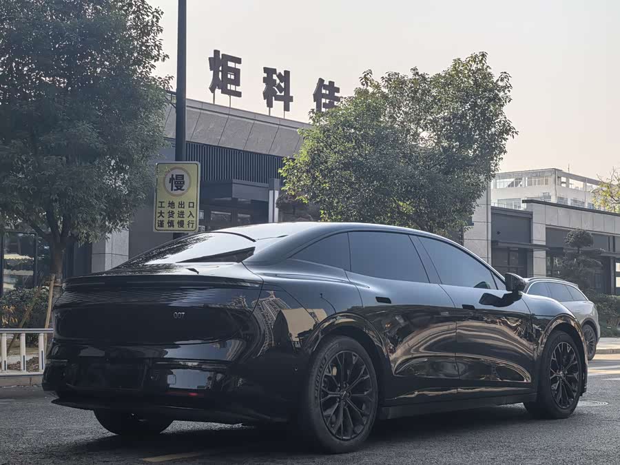 极氪 极氪007 2024 汽车图片 #15