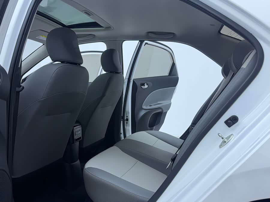 Kia Pegas 2022 image de voiture #15