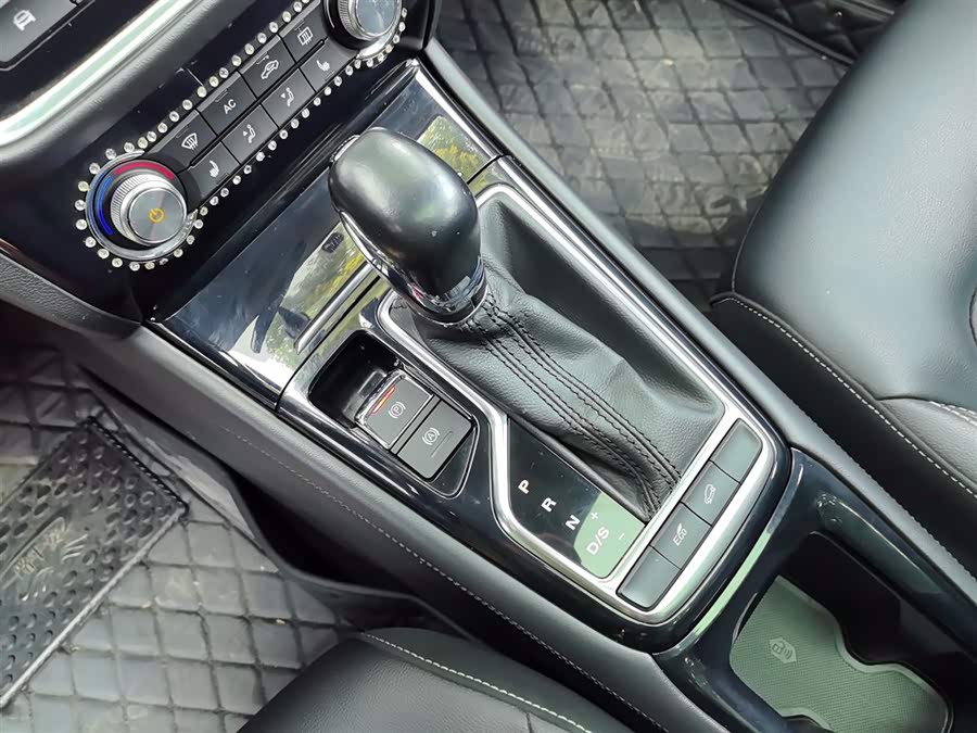 荣威 荣威RX3 2018 汽车图片 #15