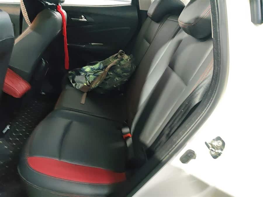 Changan CS15 2017 car image #15