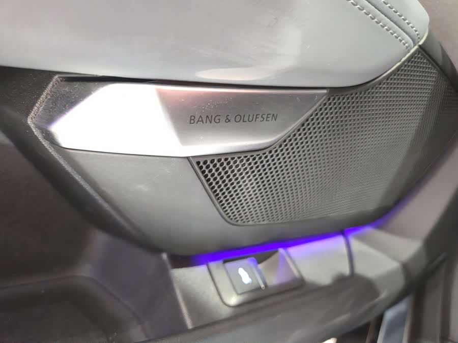 Audi e-tron GT 2024 image de voiture #15