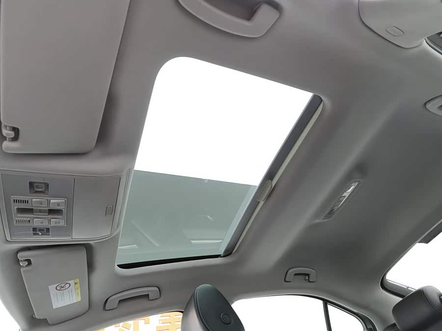 Skoda Superb 2016 car image #15