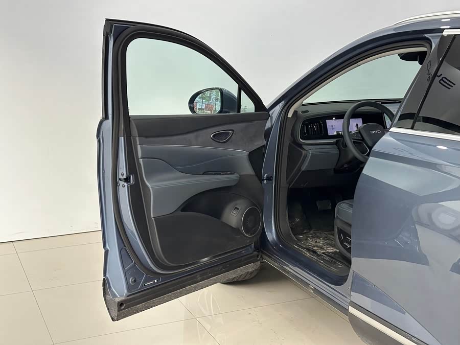 BYD Sea Lion 07 DM-i 2025 car image #15