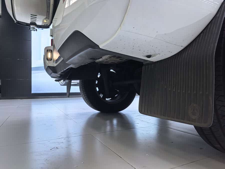 Mercedes-Benz G Class 2023 immagine di auto #15