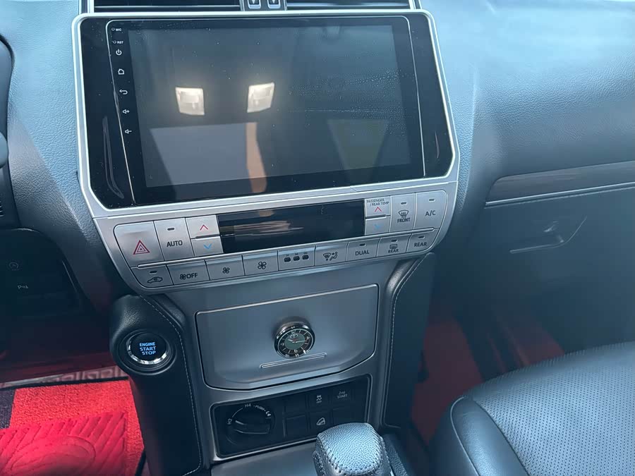 Toyota Land Cruiser Prado 2019 #15 Toyota Land Cruiser Prado 2019 car image #15