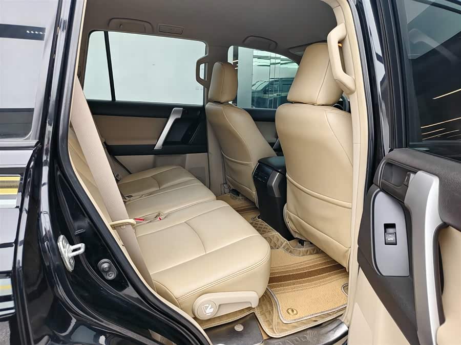 Toyota Prado (Imported) 2011 car image #15