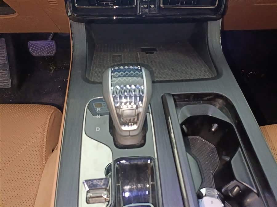 GAC Trumpchi ES9 2023 #15 GAC Trumpchi ES9 2023 car image #15