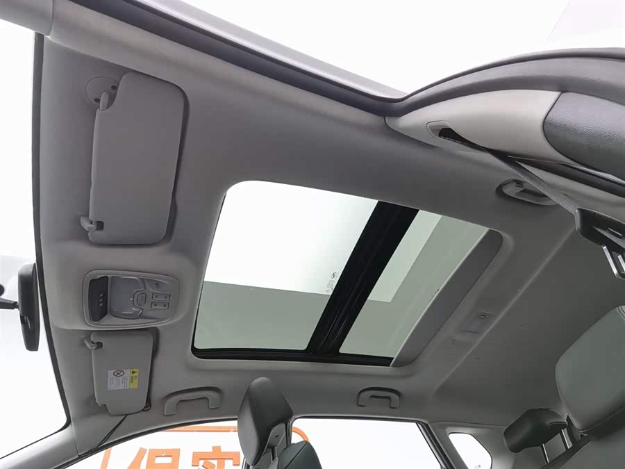 Chevrolet Tracker 2020 immagine di auto #15