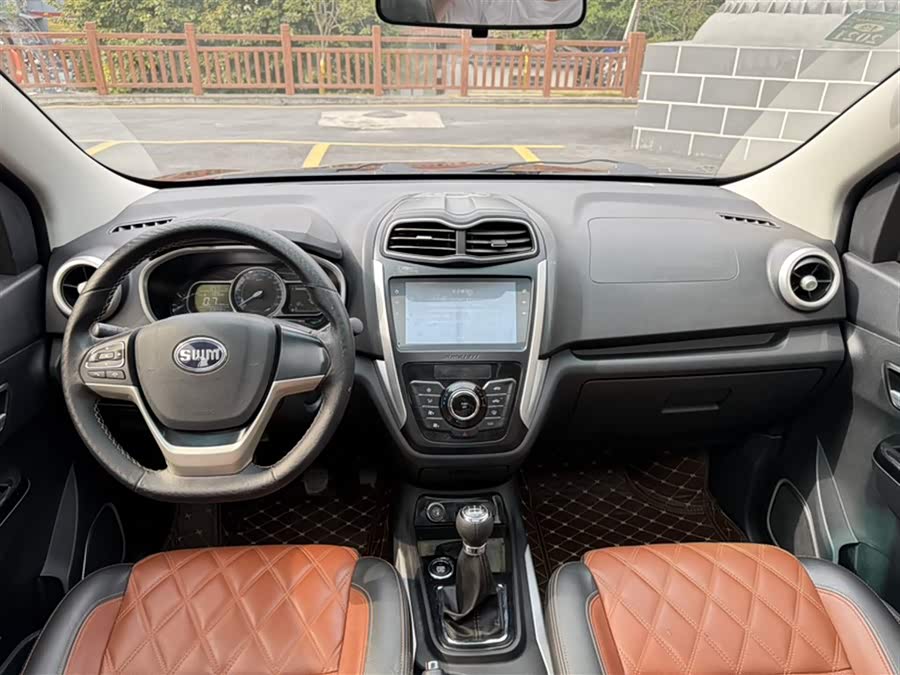 SWM斯威汽车 SWM斯威X3 2019 #15 SWM斯威汽车 SWM斯威X3 2019 汽车图片 #15