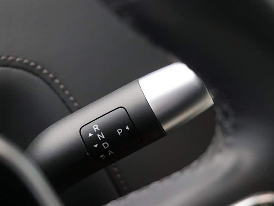 Li L9 2024 صورة سيارة #15