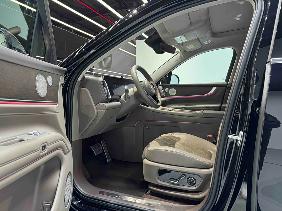 2025 #15 2025 car image #15