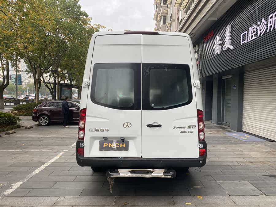 JAC 2017 #15 JAC 2017 car image #15