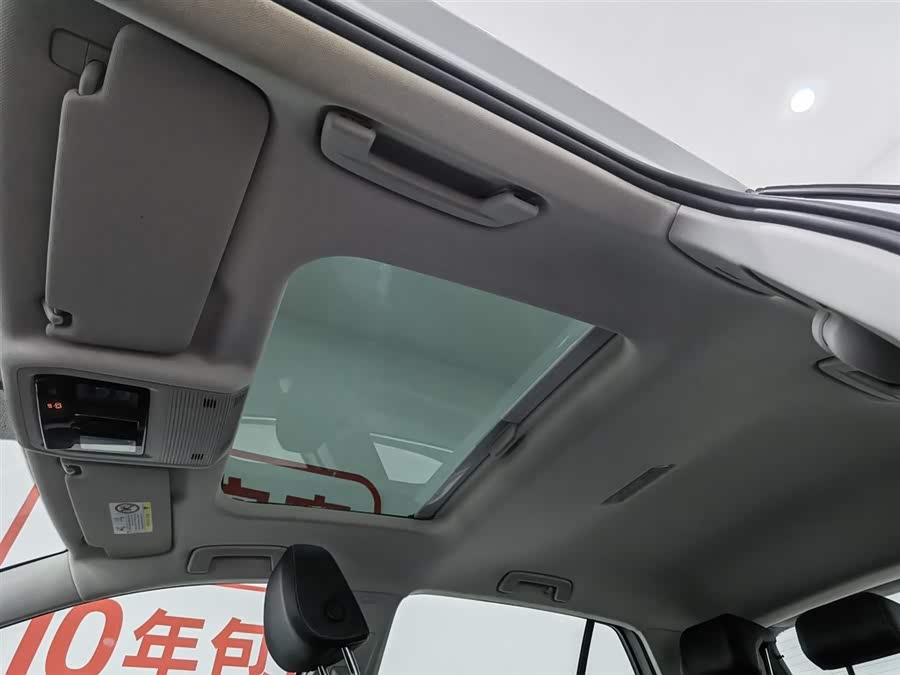 Volkswagen Golf 2021 car image #15