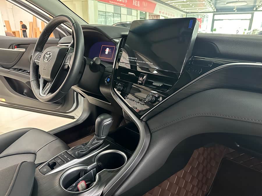 Toyota 2025 car image #15