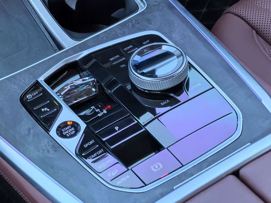 BMW X5 2024 car image #15