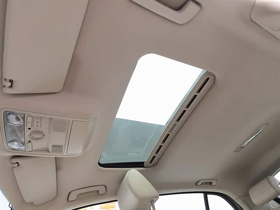 Skoda Superb 2011 imagem de carro #15