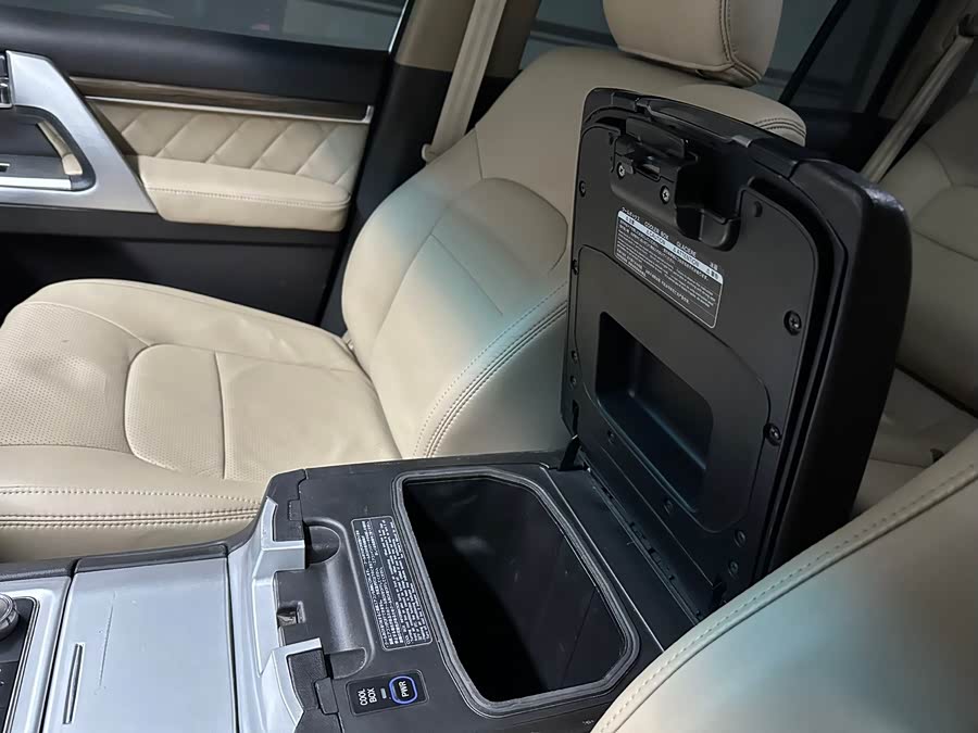 Toyota Land Cruiser 2009 car image #15