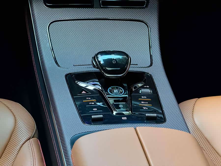BYD Han 2023 car image #15
