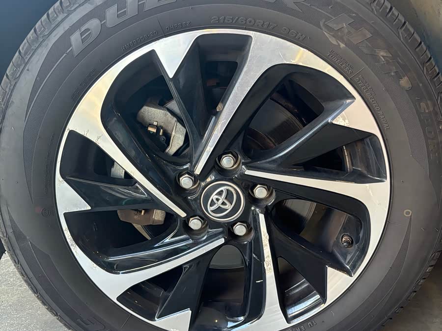 Toyota Izoa 2019 car image #15